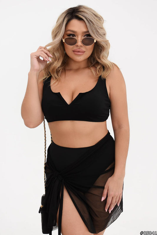 The Ultimate Guide to Finding Your Perfect Swimsuit Size